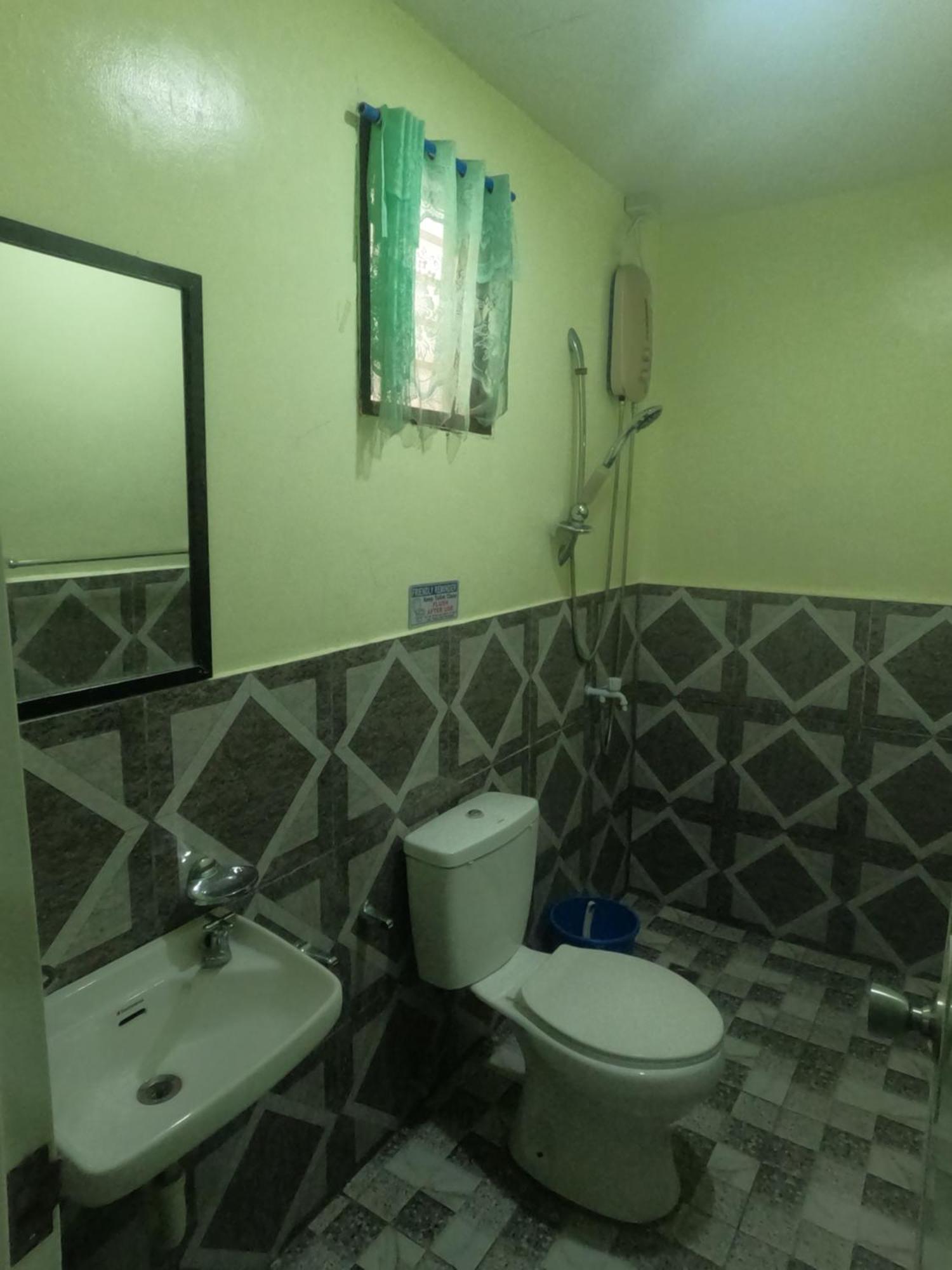 Edgar'S Guest House Moalboal Quarto foto